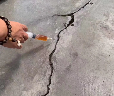 卫辉混凝土裂缝修补技术详解​